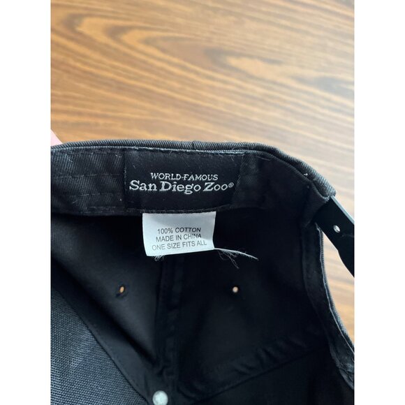 San Diego Zoo black adjustable snap  back ball cap with gorilla on front - Picture 4 of 4